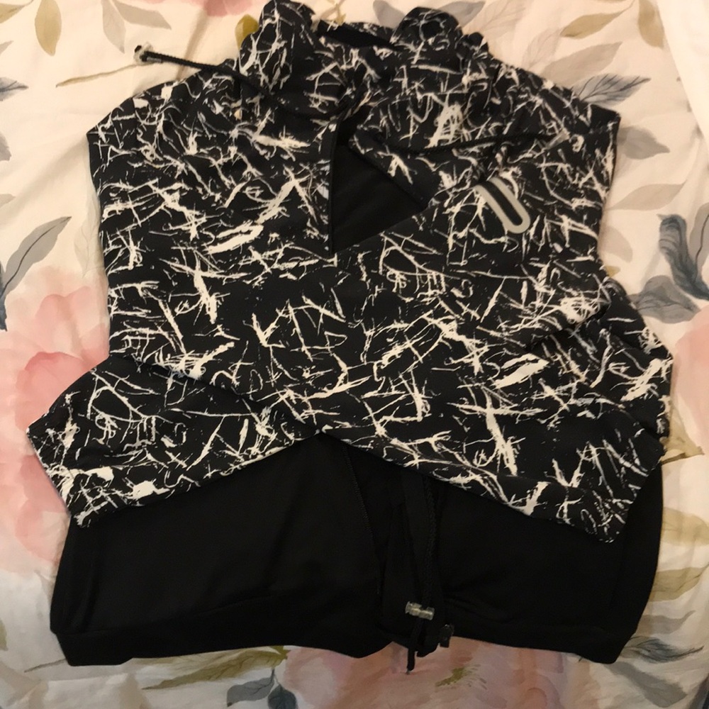 Form Focus athletic jacket - Picture 3 of 4